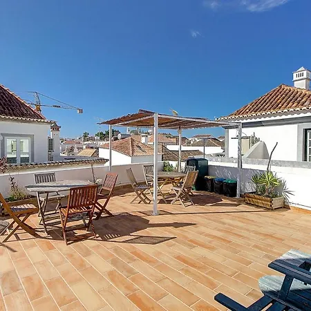 Lagoas Guest house 3*